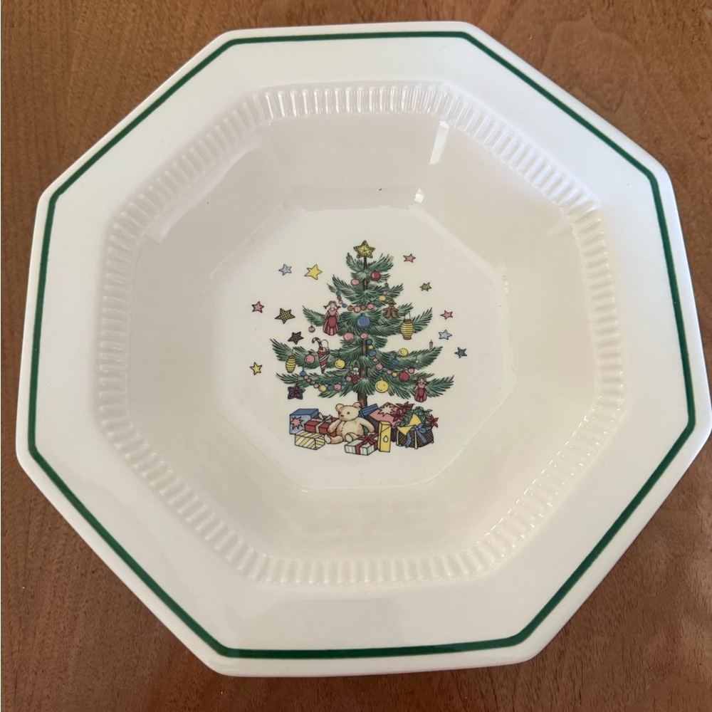 🎄 Nikko Christmastime Serving / Salad Bowl (Made in Japan) 🎁